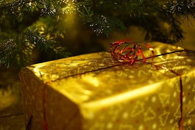 クリスマスプレゼントの値段の決め方と人気おすすめ10選 プレゼントの値段はいくらくらい Kencoco ケンココ クリスマスプレゼントの値段の決め方と人気おすすめ10選 プレゼントの値段はいくらくらい Kencoco ケンココ