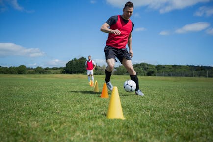 サッカー プレーの幅がグンと広がるエラシコのコツとは Kencoco ケンココ