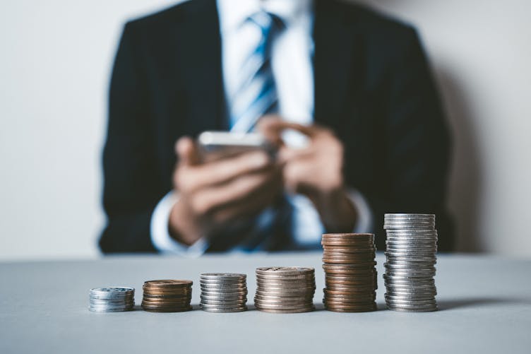 整体師の収入はいくら 正社員やパートの給料や独立開業した場合の年収を紹介 Kencoco ケンココ 整体師の収入はいくら 正社員やパートの給料や独立開業した場合の年収を紹介 Kencoco ケンココ