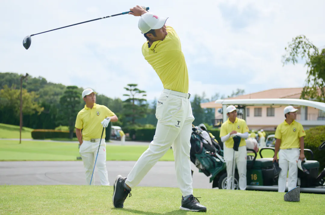 TENTIAL × 東北福祉大学ゴルフ部　TENTIALとつくった、黄色の勝負服