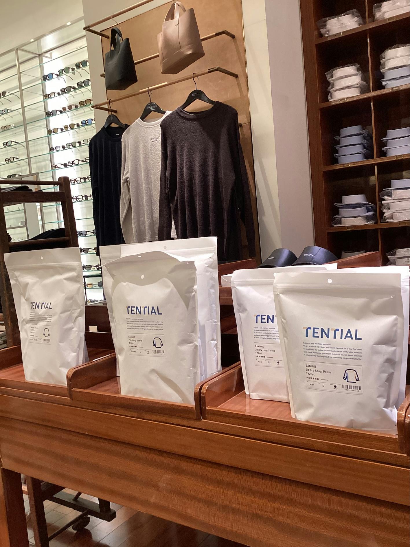 バーニーズ ニューヨーク福岡店画像